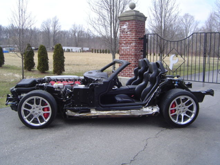 Illustration for article titled This Stripped Dodge Viper Is The Go-Kart Project Of Your Nightmares